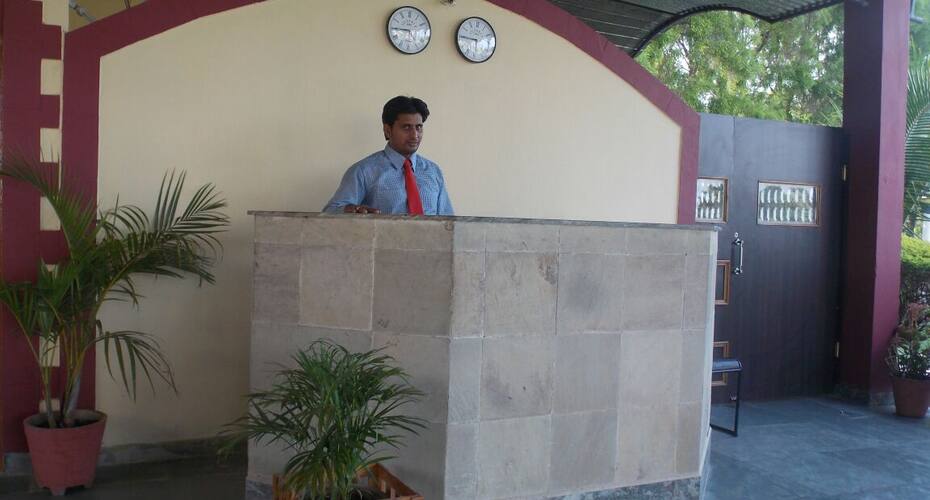 Woods Inn Resort, Bhopal 3